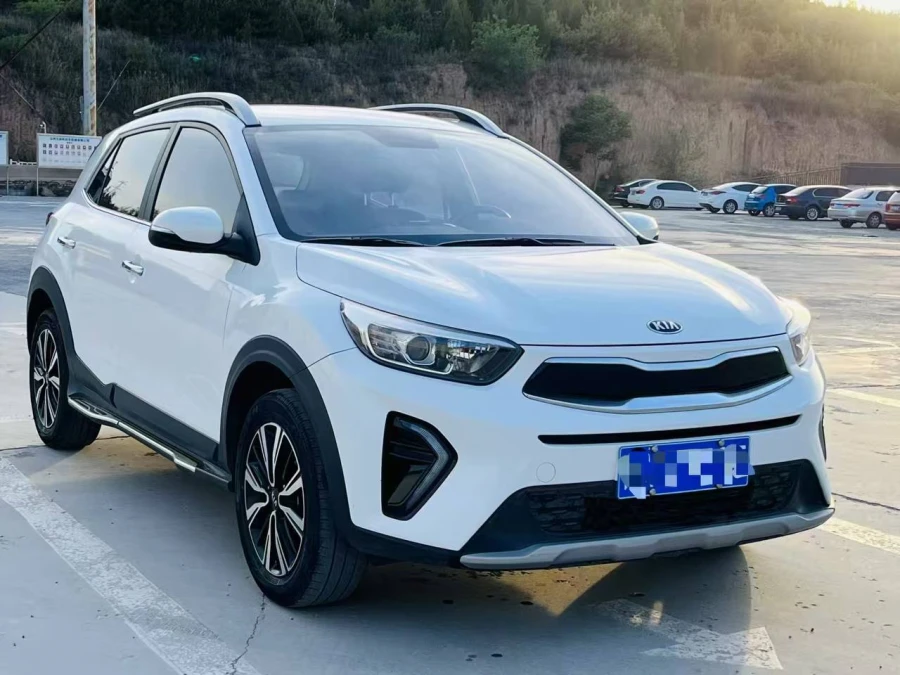 KIA KX1