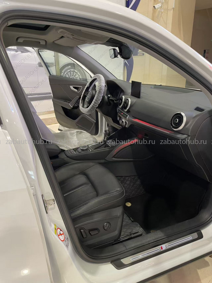 Audi Q2 L