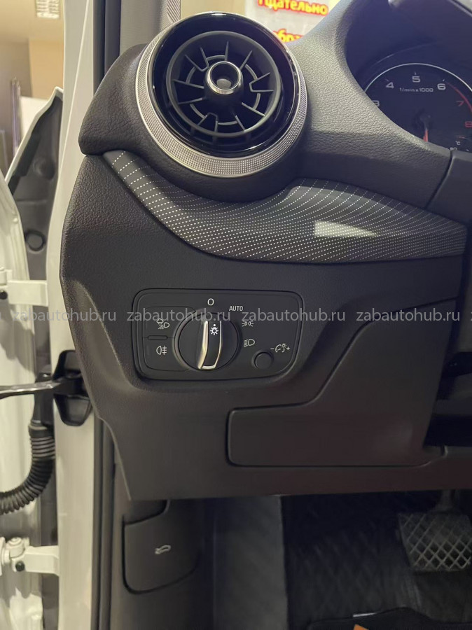Audi Q2 L